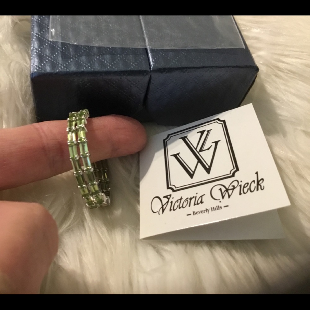 NEW RARE Victoria Weick Large Bagette NATURAL Peridot Inside Out Hoop Earrings
